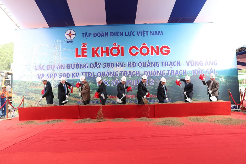 Đồng loạt khởi công các dự án đường dây 500 KV tại miền Trung - 1 Đồng loạt khởi công các dự án đường dây 500 KV tại miền Trung - 1