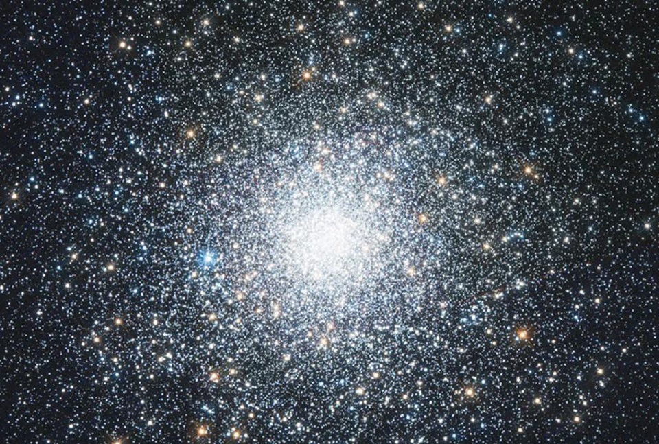 Phát hiện “hóa thạch” của vụ nổ Big Bang ẩn nấp trong không gian - Ảnh 1. Phát hiện “hóa thạch” của vụ nổ Big Bang ẩn nấp trong không gian - Ảnh 1.