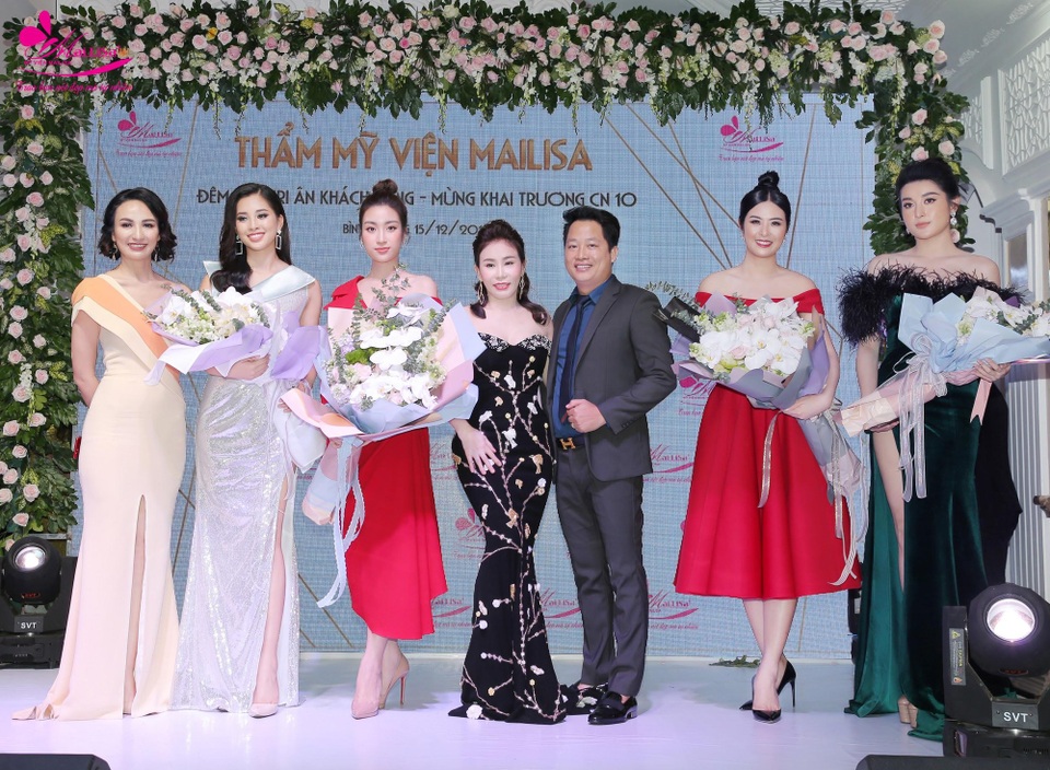 Nữ doanh nhân xinh đẹp “đọ dáng” cùng dàn Hoa hậu, Á hậu Việt Nam - 1 Nữ doanh nhân xinh đẹp “đọ dáng” cùng dàn Hoa hậu, Á hậu Việt Nam - 1