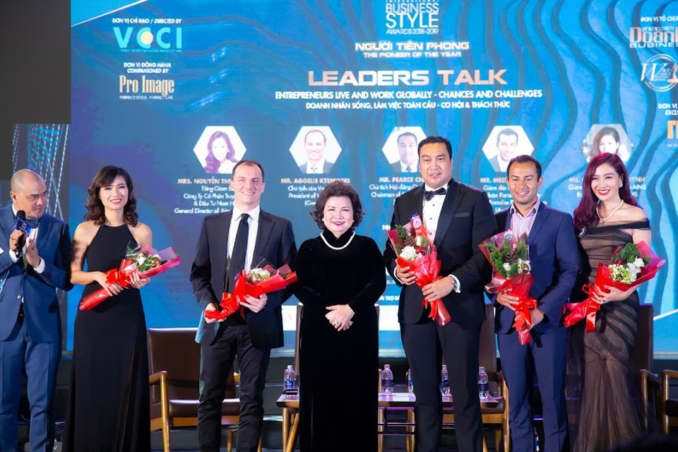 Top 100 Người tiên phong – Hoành tráng và đẳng cấp - 1 Top 100 Người tiên phong – Hoành tráng và đẳng cấp - 1