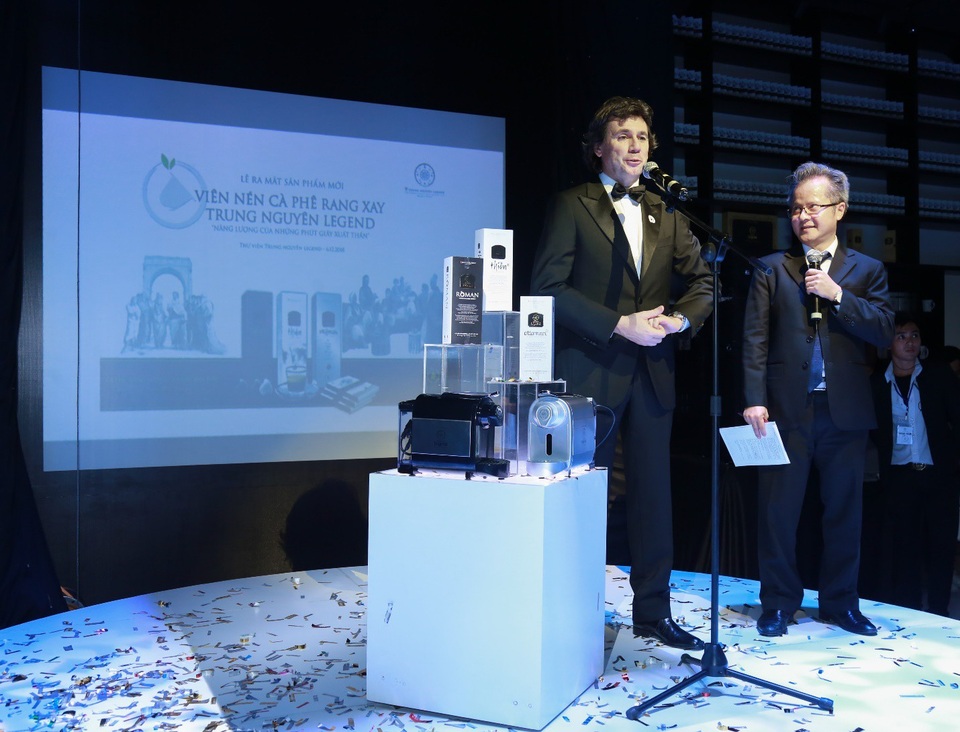 Viên nén cà phê rang xay – Xu hướng thưởng thức cà phê mới - 3 Ông FABRIZIO BRAMBATI - Chủ Tịch hãng Brambati S.p.A ấn tượng với tầm nhìn của Tập đoàn Trung Nguyên Legend khi quyết định đầu tư nghiêm túc vào ngành cà phê viên nén