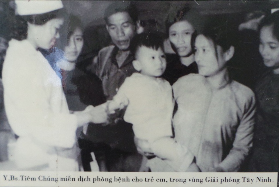 Trao tặng danh hiệu Anh hùng Lực lượng Vũ trang cho Ban Dân Y - 3 Trao tặng danh hiệu Anh hùng Lực lượng Vũ trang cho Ban Dân Y - 3