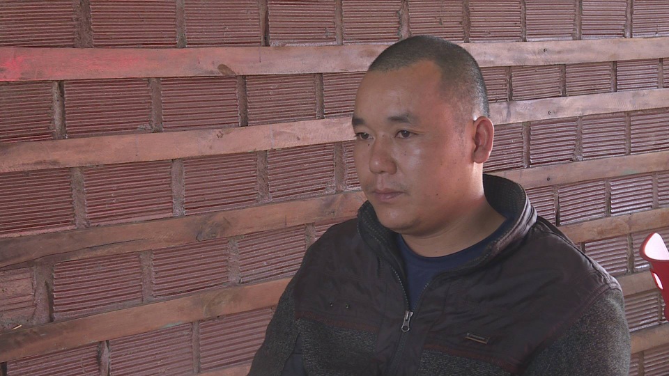 Công an huyện Krông Năng đang củng cố hồ sơ để xử lý Phan Thanh Tùng về hành vi chống người thi hành công vụ.