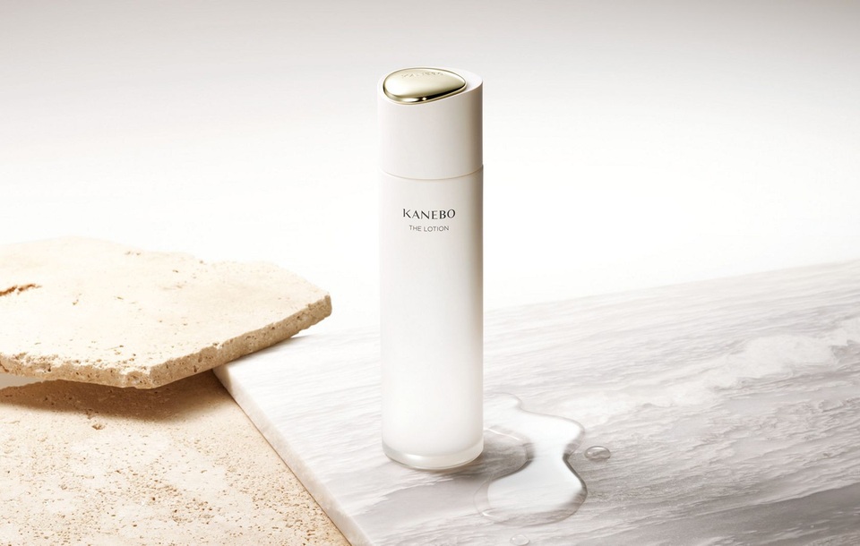 Mẹo để có làn da đẹp không tỳ vết khi mùa đông đến - 7
Nước dưỡng The Lotion giúp làm mềm mịn da