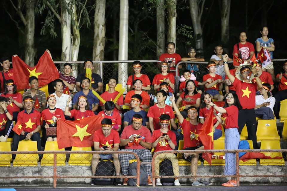 Philippines 1-2 Việt Nam: Chiến thắng ấn tượng - 22