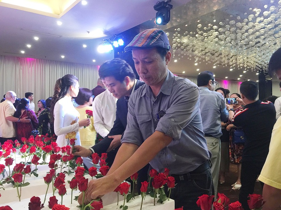 Lễ giỗ lần thứ 40 nghệ sĩ Thanh Nga tràn ngập hoa hồng - 12 Đạo diễn Mai Thanh Hiệp