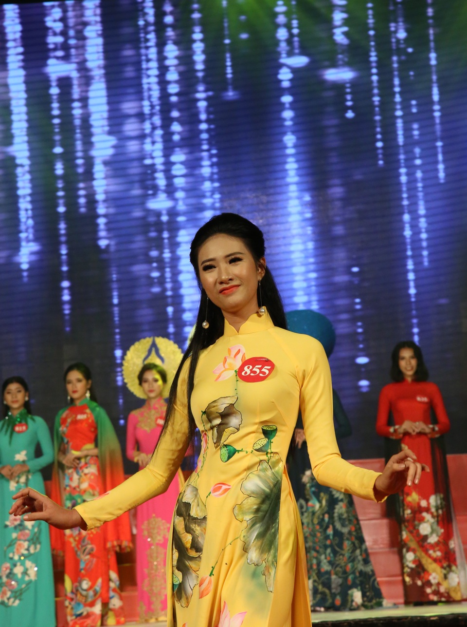 15 nữ sinh phía Nam lọt vào chung kết Hoa khôi Sinh viên Việt Nam - 2 15 nữ sinh phía Nam lọt vào chung kết Hoa khôi Sinh viên Việt Nam - 2