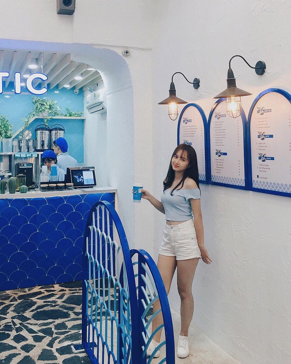 Cuộc sống đời thường Uyên chia sẻ cũng hay được mọi người hỏi thăm vì có chiếc mũi đẹp.