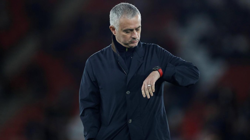 Man Utd - Arsenal: Bài toán khó cho Mourinho - 2
Mourinho đang khiến Man Utd rối như canh hẹ