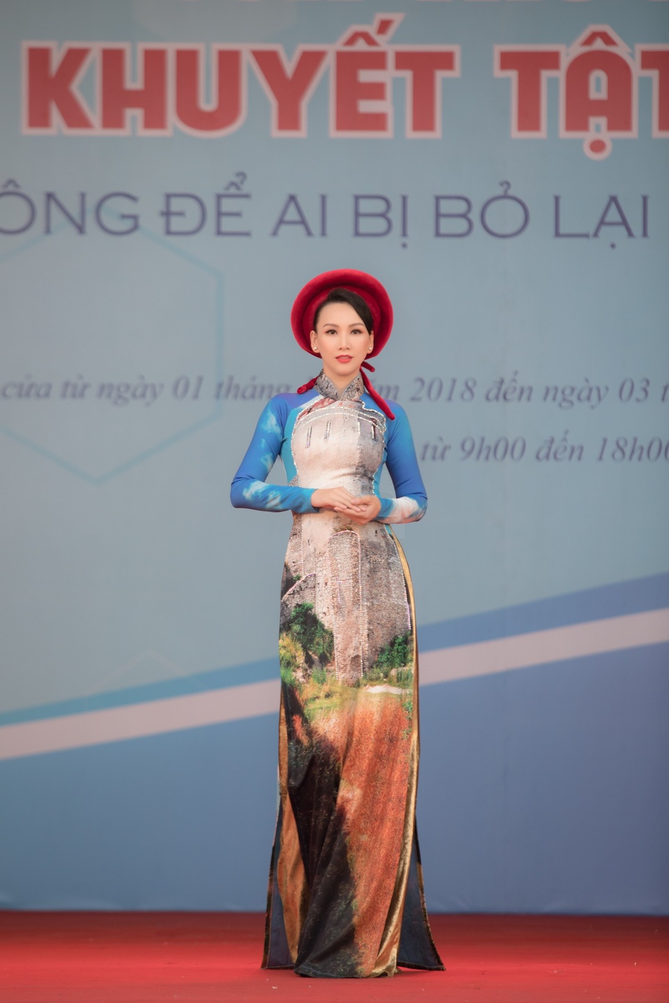 Hoa hậu Paris Vũ trình diễn áo dài, ủng hộ người khuyết tật - 3 Hoa hậu Paris Vũ trình diễn áo dài, ủng hộ người khuyết tật - 3