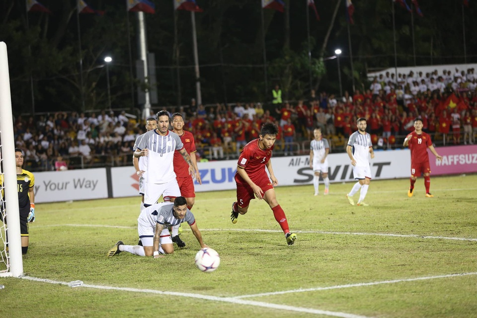 
Những phút cuối trận đang diễn ra đầy căng thẳng và gay cấn
