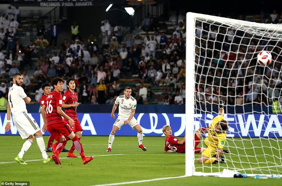 Bale lập hattrick, Real Madrid tiến vào chung kết FIFA Club World Cup - 7
Bale nâng tỷ số lên 3-0 cho Real Madrid ở phút 55