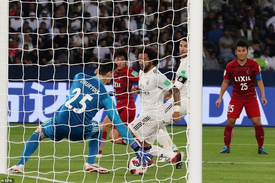 Bale lập hattrick, Real Madrid tiến vào chung kết FIFA Club World Cup - 10
Koi mang về bàn thắng danh dự cho Kashima ở phút 78