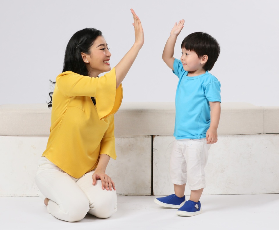 HMO – Bước tiến đột phá trong dinh dưỡng cho trẻ sơ sinh - 2 HMO giúp bé khỏe mạnh hơn, phát triển nhận thức, hoàn thiện chức năng miễn dịch