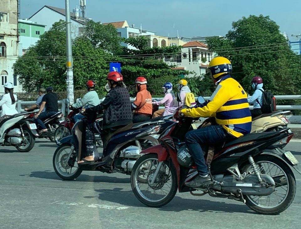 Cuộc đua ứng dụng gọi xe: Thực hư vụ “be” thu chiết khấu tài xế cao ngất ngưởng - Ảnh 1. Cuộc đua ứng dụng gọi xe: Thực hư vụ “be” thu chiết khấu tài xế cao ngất ngưởng - Ảnh 1.