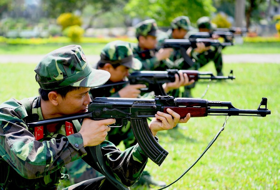 Khổ luyện ở Ba mốt - Ảnh 1.