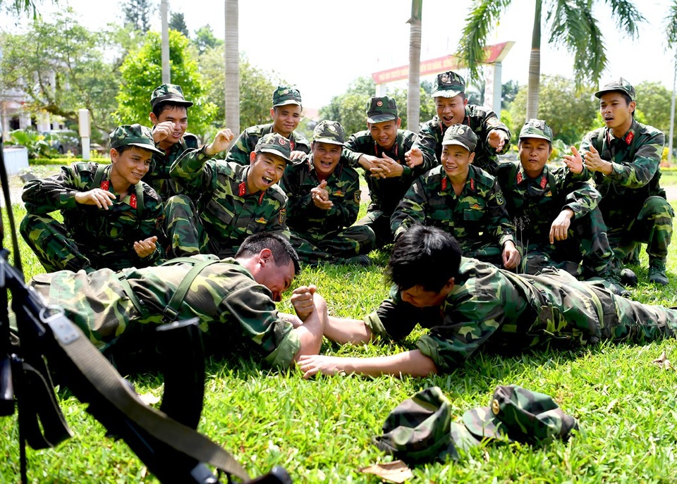 Khổ luyện ở Ba mốt - Ảnh 6.