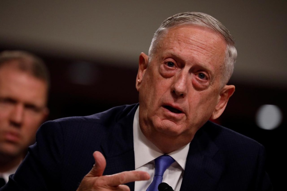 Trái lệnh ông Trump, Bộ trưởng Quốc phòng Mỹ chưa ký lệnh rút quân khỏi Syria - 1
Bộ trưởng Quốc phòng Mỹ James Mattis (Ảnh: Reuters)