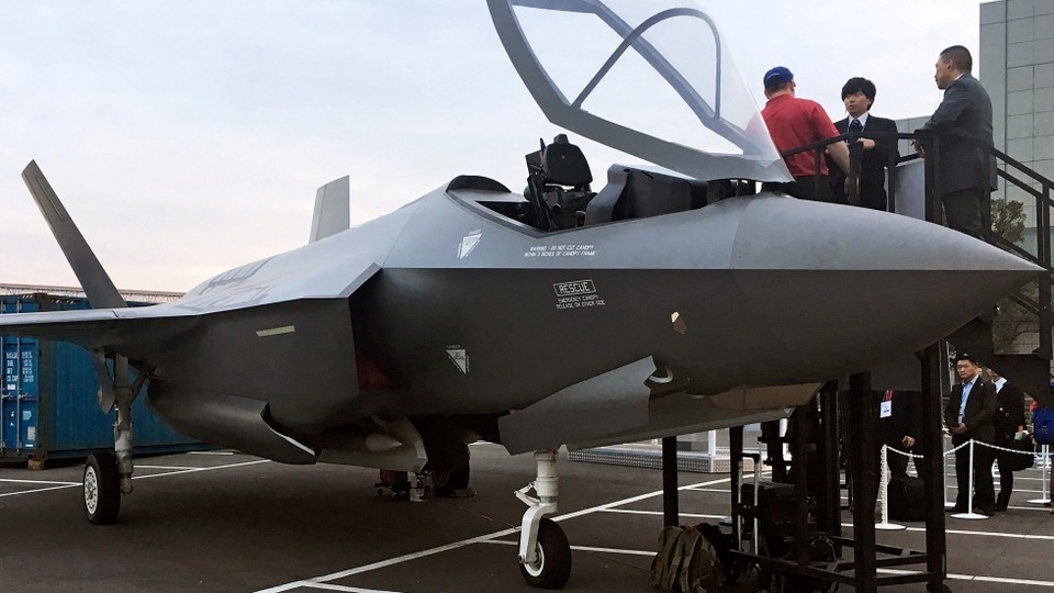 Nhật Bản chi ngân sách quốc phòng kỷ lục ngăn sự trỗi dậy của Trung Quốc - Ảnh 1.