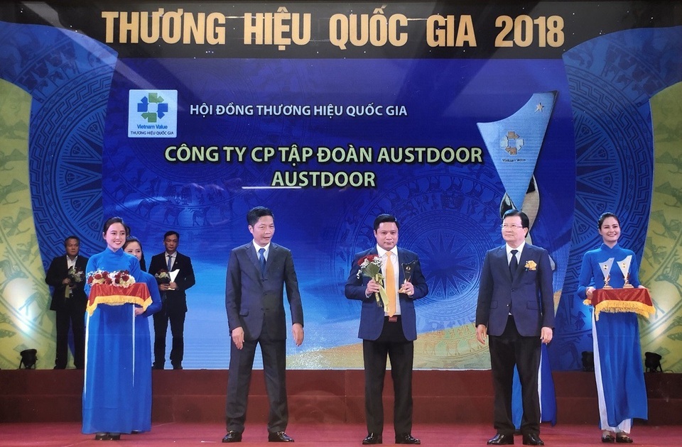 Austdoor - Thương hiệu cửa cuốn duy nhất đạt thương hiệu quốc gia - Ảnh 1. Austdoor - Thương hiệu cửa cuốn duy nhất đạt thương hiệu quốc gia - Ảnh 1.