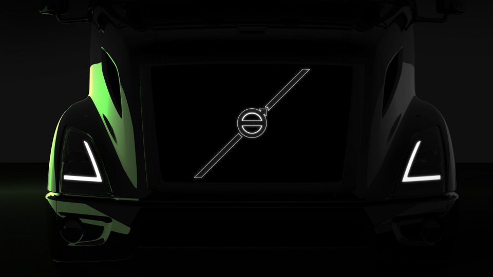 Volvo quyết "hạ gục" Tesla bằng VNR Semi - 1