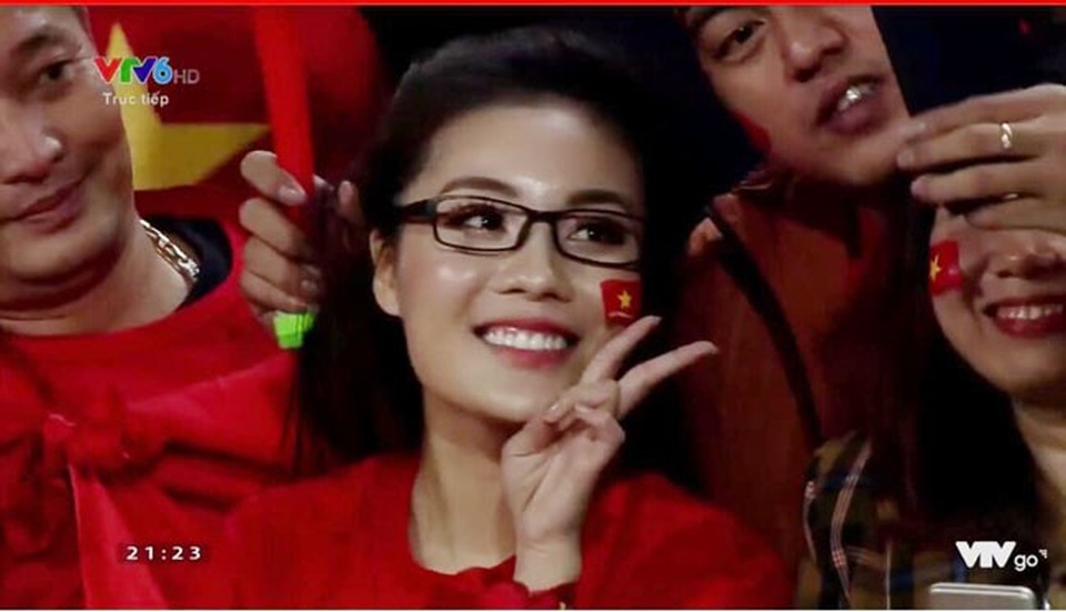Đây là 3 cô gái hot nhất mùa AFF Cup 2018 vì quá xinh đẹp! - Ảnh 1. Đây là 3 cô gái hot nhất mùa AFF Cup 2018 vì quá xinh đẹp! - Ảnh 1.