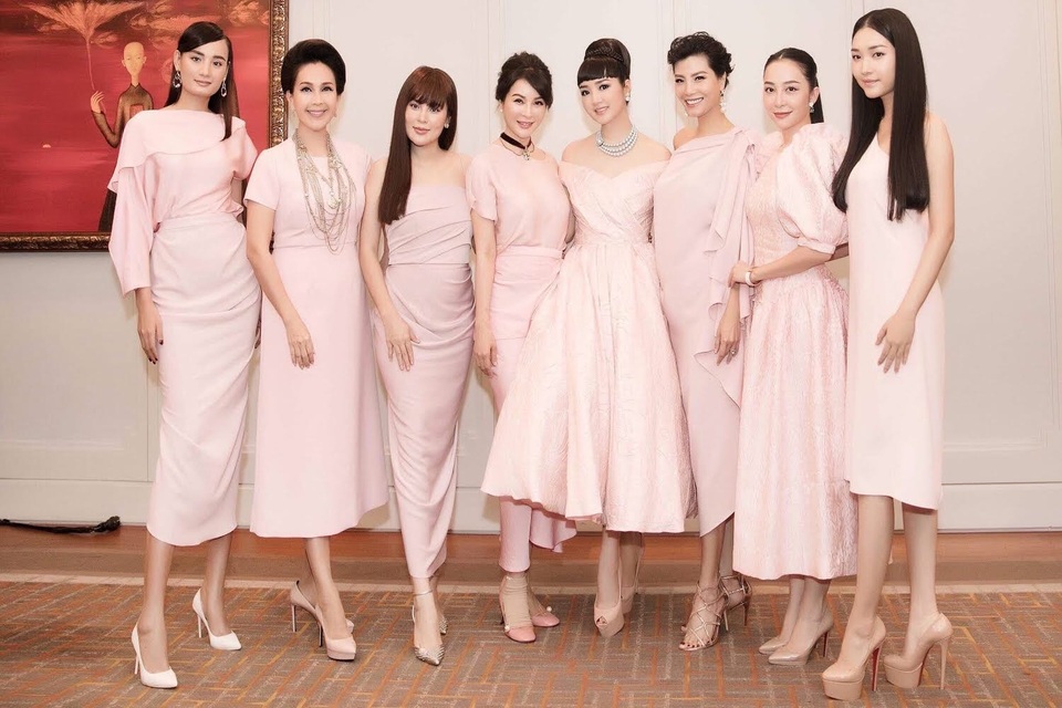 Show diễn Thu - Đông 2018 Mix & Match của NTK Đỗ Mạnh Cường quy tụ hàng loạt thương hiệu đình đám - Ảnh 3. Show diễn Thu - Đông 2018 Mix & Match của NTK Đỗ Mạnh Cường quy tụ hàng loạt thương hiệu đình đám - Ảnh 3.