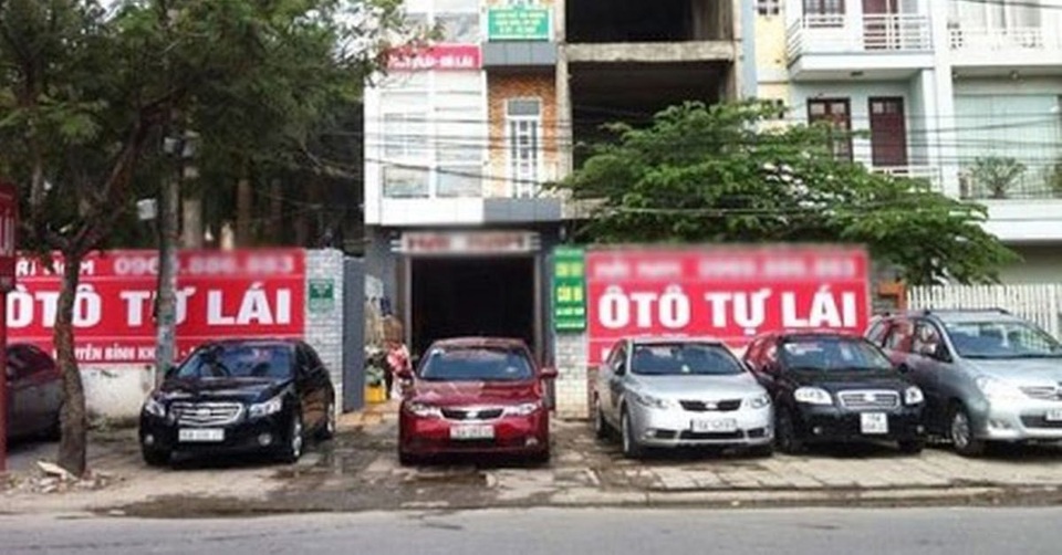 Thuê xe tự lái dịp Tết: Tung chiêu moi tiền khách hàng - Ảnh 1. Thuê xe tự lái dịp Tết: Tung chiêu moi tiền khách hàng - Ảnh 1.