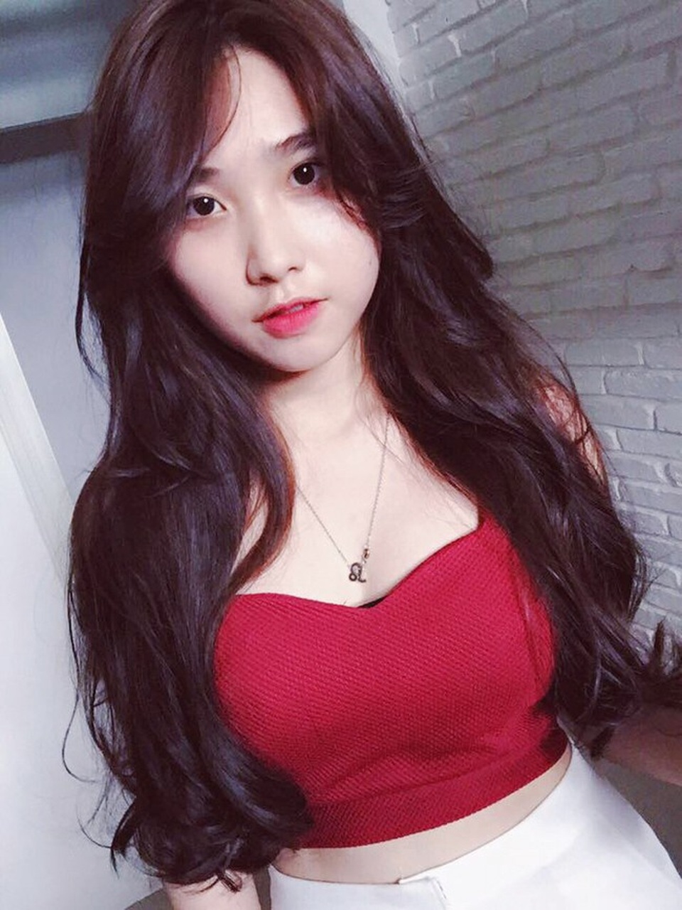 Hội bạn gái tin đồn cứ lộ diện là gây sốt của tuyển Việt Nam - Ảnh 12. Hội bạn gái tin đồn cứ lộ diện là gây sốt của tuyển Việt Nam - Ảnh 12.