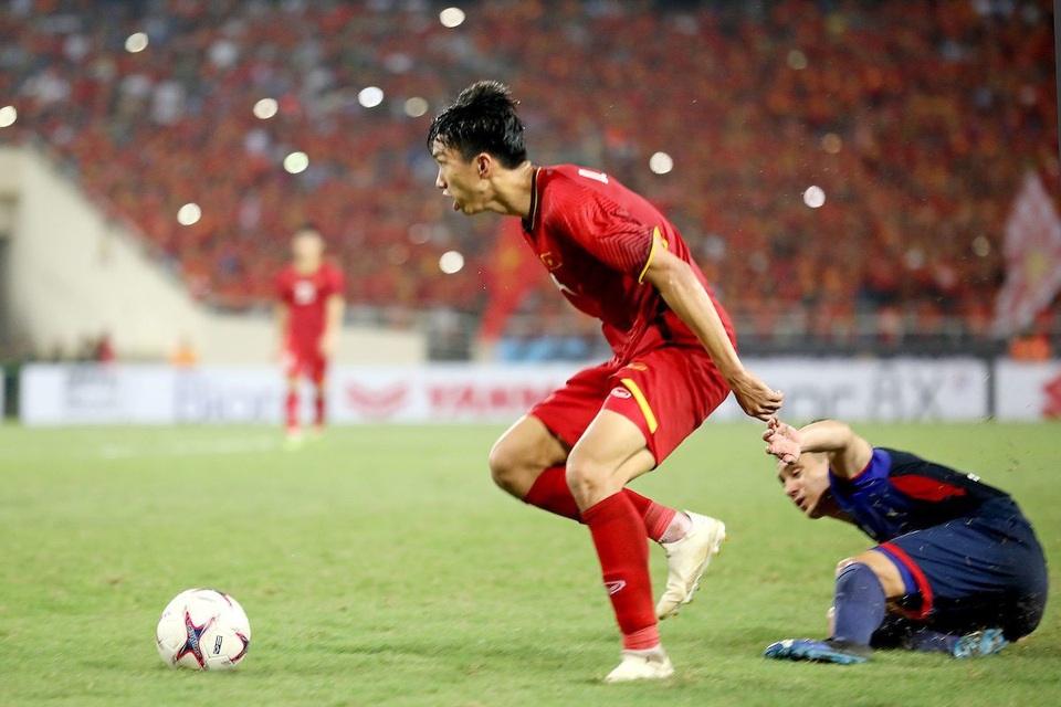 Báo châu Á đánh giá Văn Hậu sẽ tỏa sáng ở Asian Cup 2019 - Ảnh 2. Báo châu Á đánh giá Văn Hậu sẽ tỏa sáng ở Asian Cup 2019 - Ảnh 2.