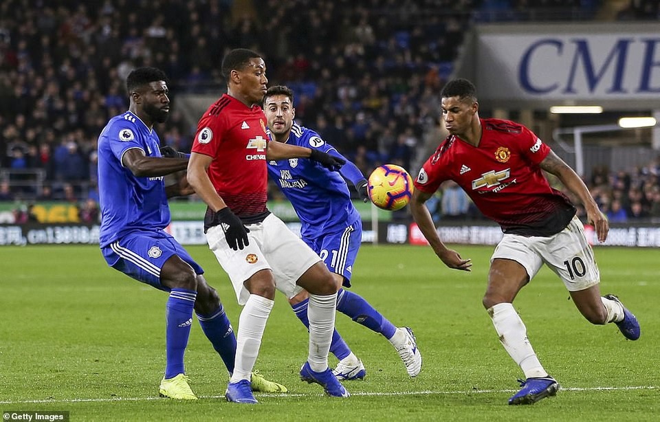 Cardiff 1-5 Man Utd: Khởi đầu suôn sẻ cho HLV Solskjaer - Ảnh 2.
