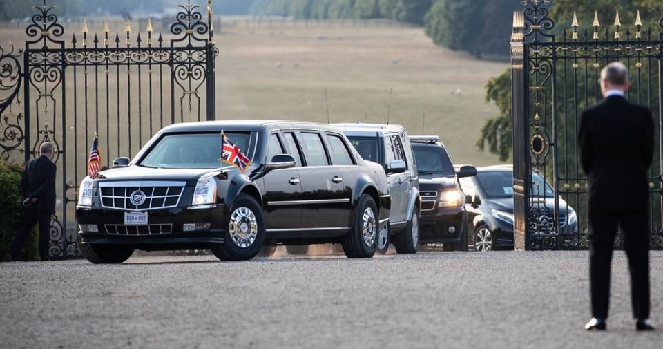 Ông Trump không tin GM sẽ thành công với xe chạy điện - Ảnh 2. Ông Trump không tin GM sẽ thành công với xe chạy điện - Ảnh 2.