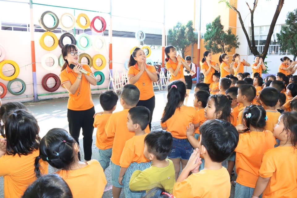 Nghề giáo viên mầm non: “Quả ngọt” đến từ lòng kiên nhẫn và sự chắt chiu - Ảnh 1. Nghề giáo viên mầm non: “Quả ngọt” đến từ lòng kiên nhẫn và sự chắt chiu - Ảnh 1.