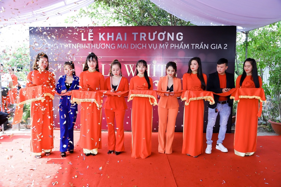 Trần Gia 2 chính thức khai trương công ty tại miền Tây - Ảnh 3. Trần Gia 2 chính thức khai trương công ty tại miền Tây - Ảnh 3.
