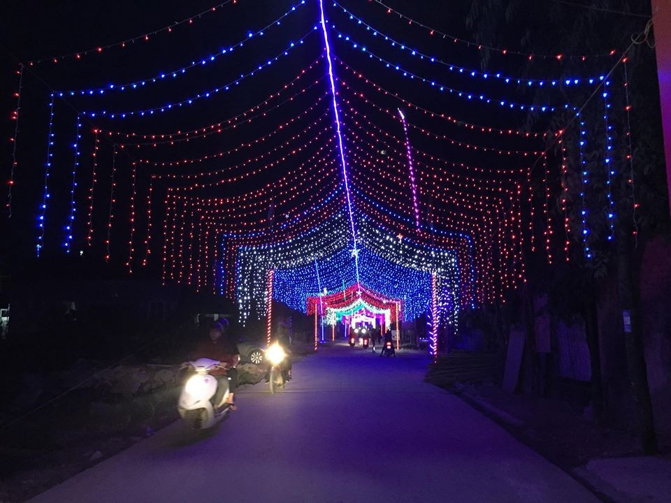 Không khí vui chơi Noel rộn ràng cả nước - Ảnh 12. Không khí vui chơi Noel rộn ràng cả nước - Ảnh 12.