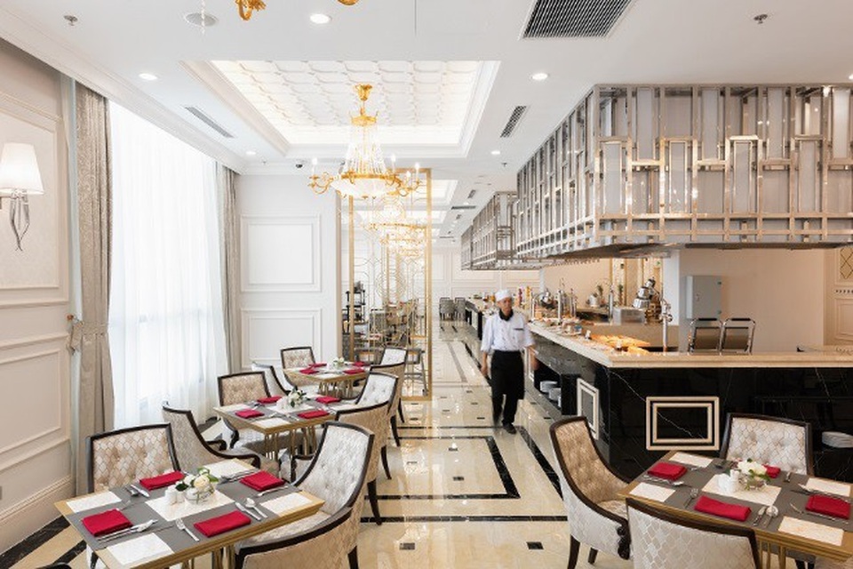Vinpearl Hotel Tây Ninh rực rỡ khai trương trong ngày Giáng Sinh - Ảnh 6. Vinpearl Hotel Tây Ninh rực rỡ khai trương trong ngày Giáng Sinh - Ảnh 6.