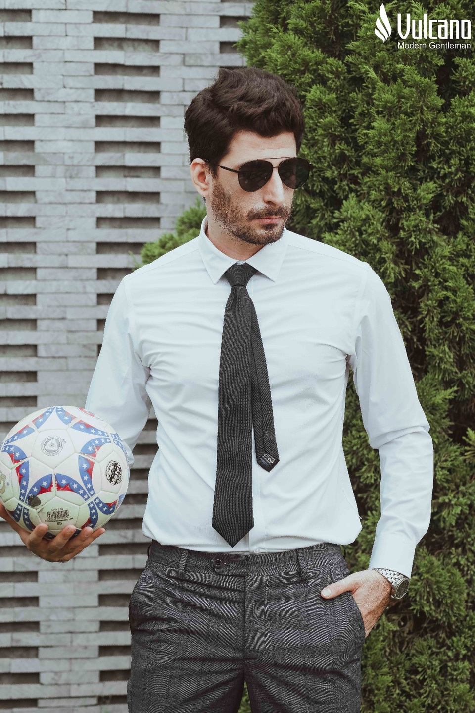 Đổi mới phong cách thời trang Suit với họa tiết kẻ caro cùng VULCANO - Ảnh 6. Đổi mới phong cách thời trang Suit với họa tiết kẻ caro cùng VULCANO - Ảnh 6.