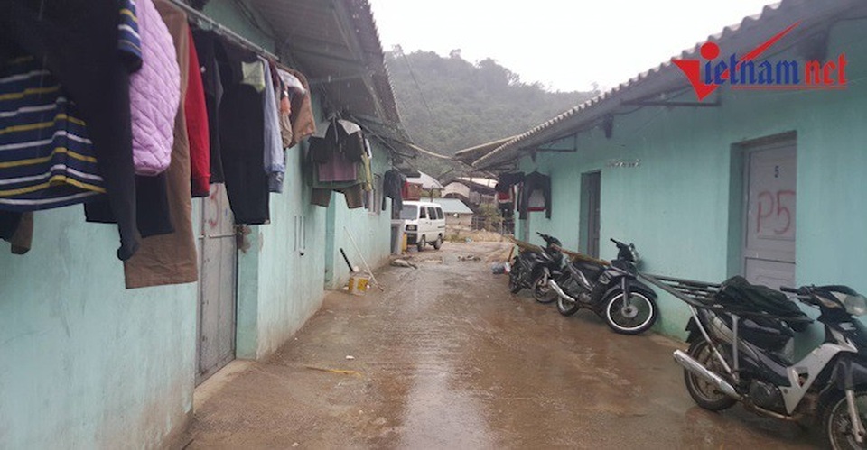 Cả đời còng lưng: Tiền nhiều mỗi tháng, đốt trong một giờ - Ảnh 1. Cả đời còng lưng: Tiền nhiều mỗi tháng, đốt trong một giờ - Ảnh 1.