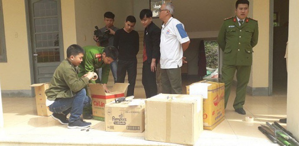 Liên tiếp bắt giữ nhiều vụ vận chuyển pháo lậu - Ảnh 1. Liên tiếp bắt giữ nhiều vụ vận chuyển pháo lậu - Ảnh 1.