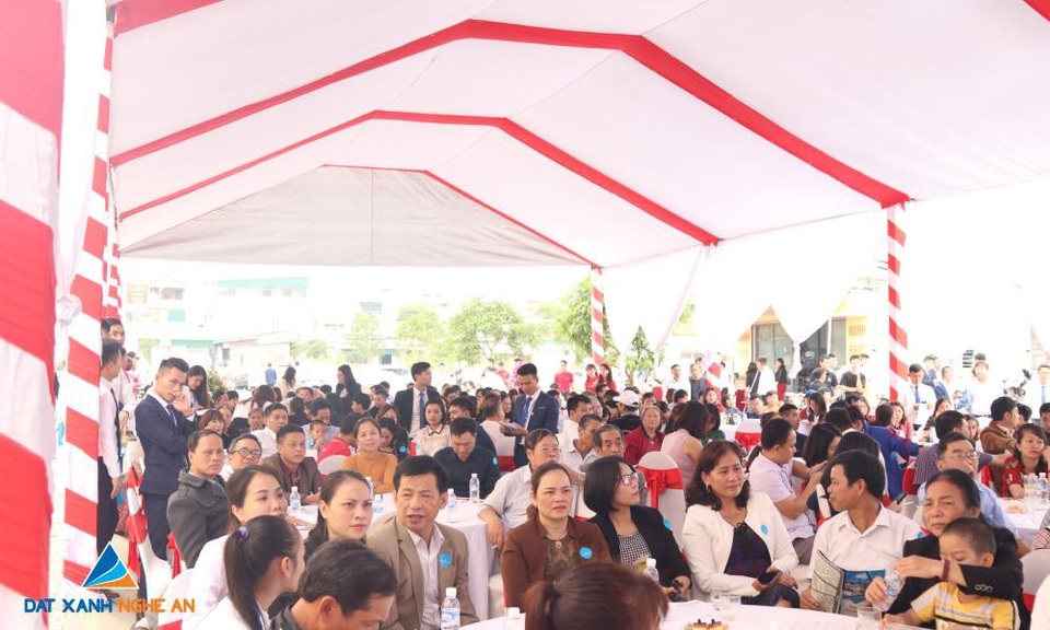 Lễ tri ân KĐT Nam Lê Lợi: Tưng bừng chào đón những vị chủ nhân mới - Ảnh 1. Lễ tri ân KĐT Nam Lê Lợi: Tưng bừng chào đón những vị chủ nhân mới - Ảnh 1.