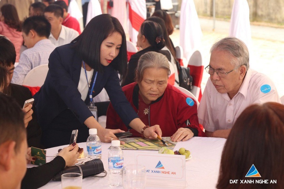 Lễ tri ân KĐT Nam Lê Lợi: Tưng bừng chào đón những vị chủ nhân mới - Ảnh 3. Lễ tri ân KĐT Nam Lê Lợi: Tưng bừng chào đón những vị chủ nhân mới - Ảnh 3.