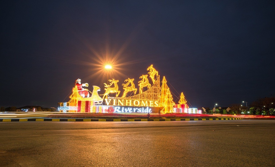 Các khu đô thị Vinhomes trang hoàng rực rỡ đón Giáng sinh - Ảnh 6. Các khu đô thị Vinhomes trang hoàng rực rỡ đón Giáng sinh - Ảnh 6.