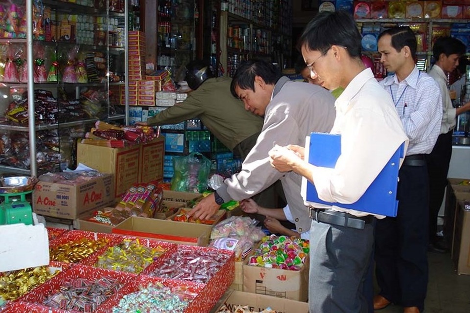 Nỗi lo thực phẩm bẩn giáp Tết Nguyên đán - Ảnh 1. Nỗi lo thực phẩm bẩn giáp Tết Nguyên đán - Ảnh 1.