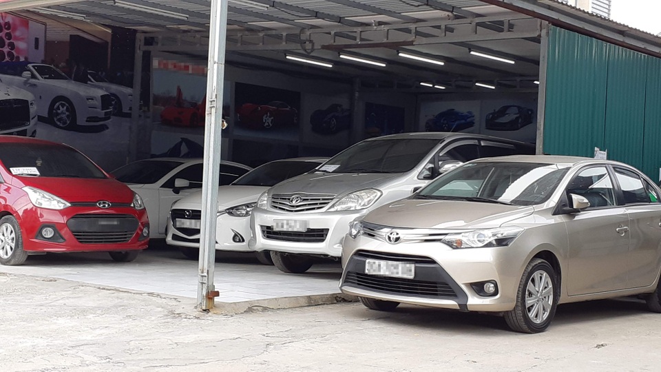 Dân giàu tăng mua xế hộp, xe Trung Quốc dần "bật bãi" khỏi Việt Nam - 4 Khó bán xe cũ dịp tết dù lượng người mua xe hơi tăng nhanh