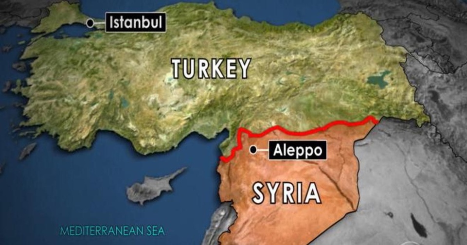 Xe tăng, binh sĩ Thổ Nhĩ Kỳ đổ về biên giới với Syria - Ảnh 3. Xe tăng, binh sĩ Thổ Nhĩ Kỳ đổ về biên giới với Syria - Ảnh 3.