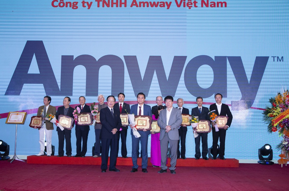 Amway Việt Nam được vinh danh vì những đóng góp cho cộng đồng - Ảnh 1. Amway Việt Nam được vinh danh vì những đóng góp cho cộng đồng - Ảnh 1.