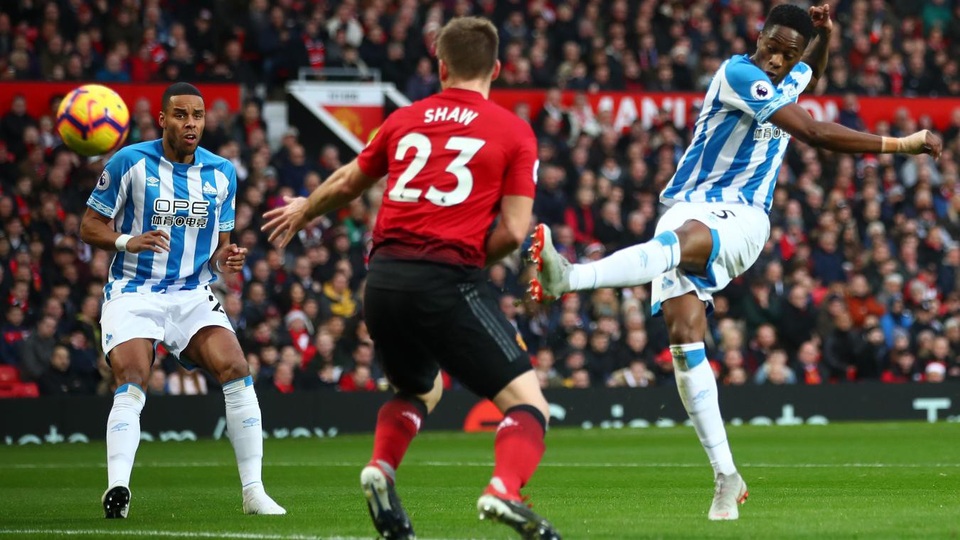 Nhìn lại chiến thắng ấn tượng của Man Utd trước Huddersfield - Ảnh 7.