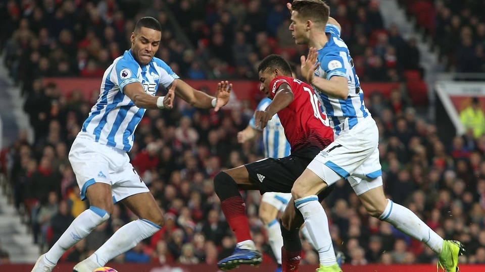 Nhìn lại chiến thắng ấn tượng của Man Utd trước Huddersfield - Ảnh 14.