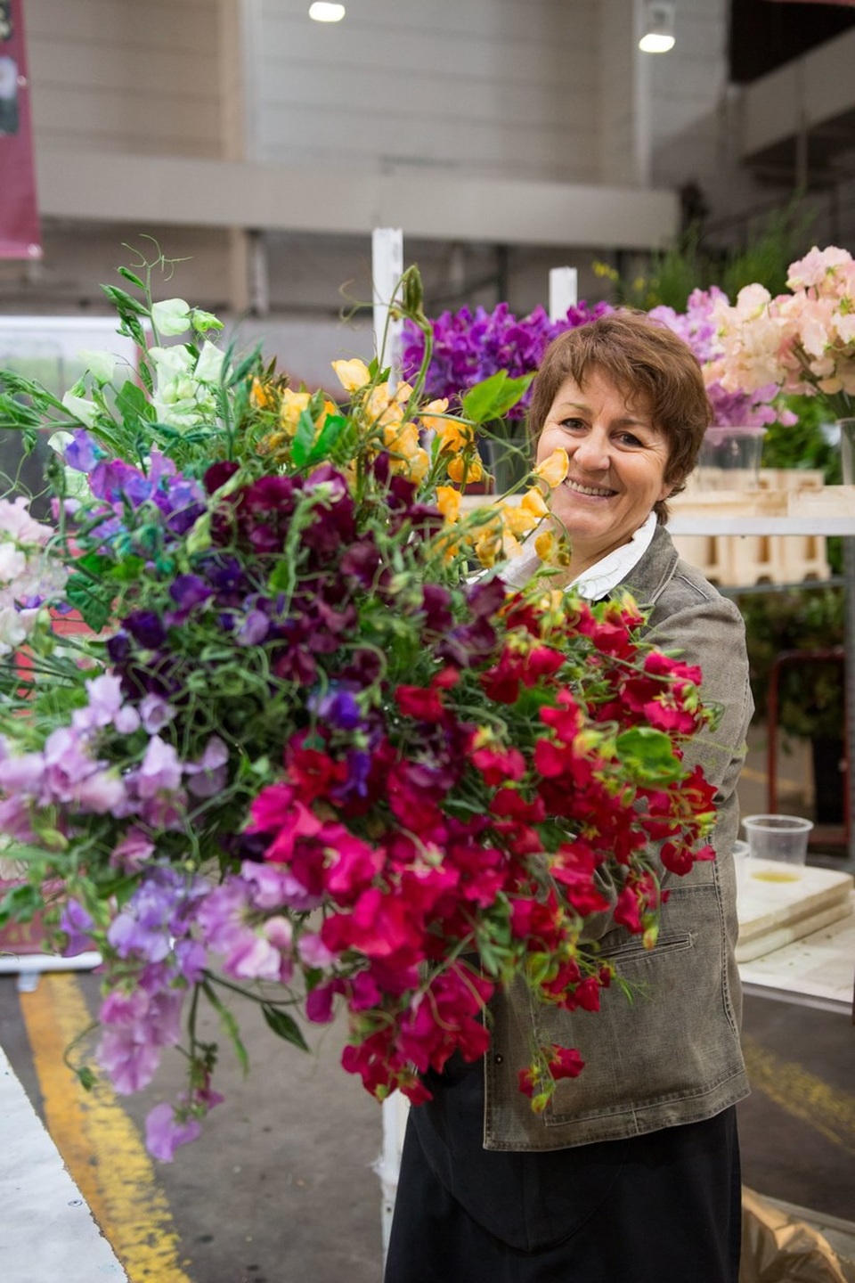 Đến thăm chợ hoa lớn nhất thủ đô Paris - Ảnh 3.