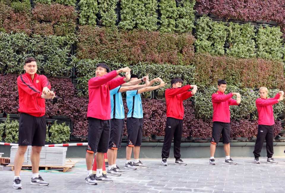 Đội tuyển Việt Nam thư giãn sau hành trình dài tới Qatar - Ảnh 6. Đội tuyển Việt Nam thư giãn sau hành trình dài tới Qatar - Ảnh 6.